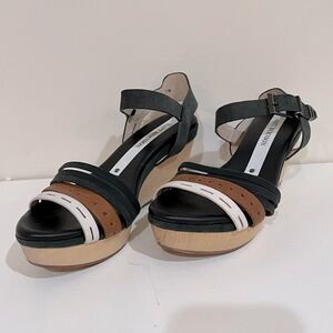 Brand new Matt Berson Bisbee Wedge Sandal
